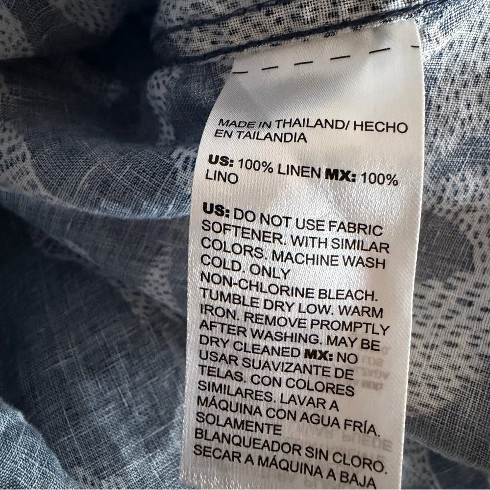 Chico’s Navy & White Leaf-Pattern Button-Down Shi… - image 9